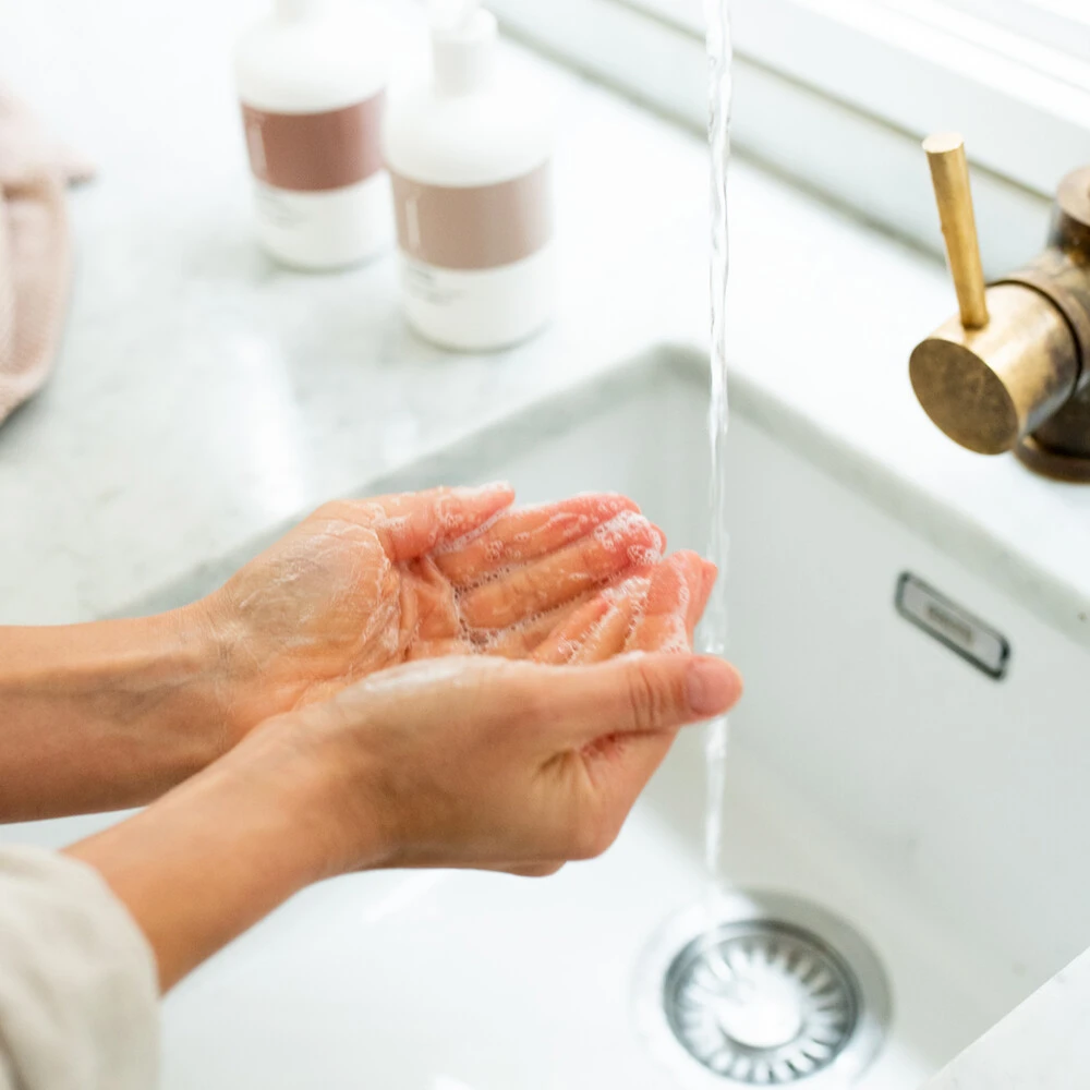 Naif Helping Hand & Body Kit 6 Naif Helping Hand & Body Kit - Afbeelding 4